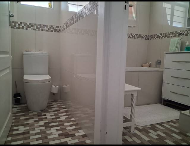 3 BEDROOM HOUSE FOR SALE IN BLUFF